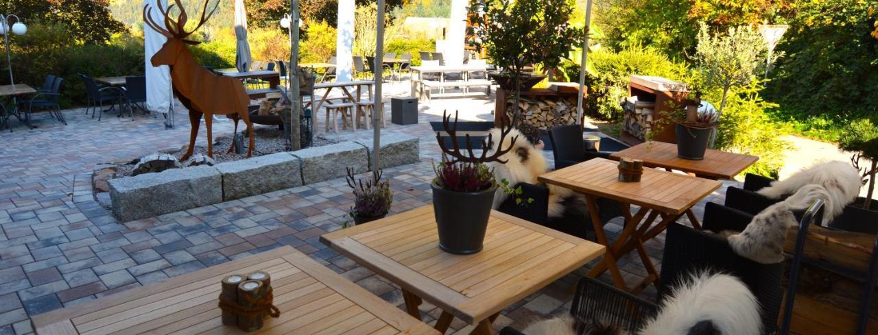 Kleines Wiesental Ferien-Apartment Im Genusshotel Hirschen מראה חיצוני תמונה