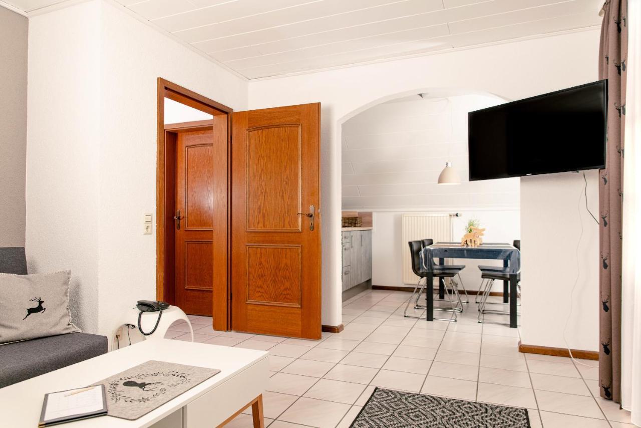 Kleines Wiesental Ferien-Apartment Im Genusshotel Hirschen מראה חיצוני תמונה
